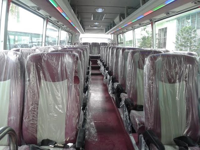 Xe khách 47 chỗ 3-2 Trung Quốc