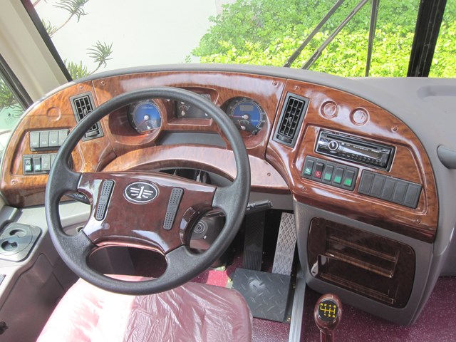 Xe khách 47 chỗ 3-2 Trung Quốc